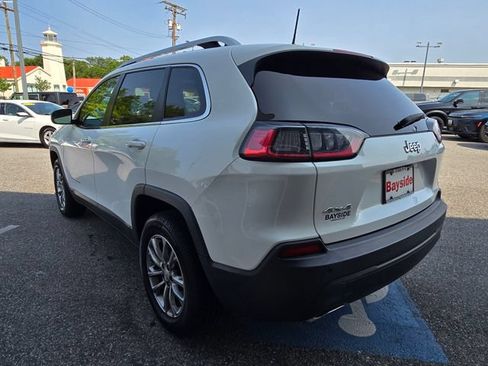 Used 2020 Jeep Cherokee Latitude Lux w/ Comfort/Convenience Group AWD/4WD image 32