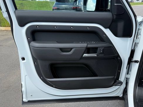 New 2026 Land Rover Defender 110 S AWD/4WD image 16