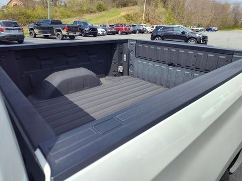 Used 2024 Chevrolet Silverado 1500 High Country w/ High Country Premium Package image 10