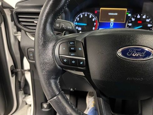 Used 2020 Ford Explorer XLT image 25