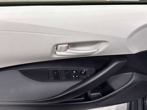 Used 2023 Toyota Corolla LE w/ LE Premium Package image 15