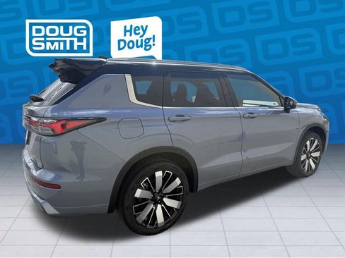 New 2026 Mitsubishi Outlander SEL image 4