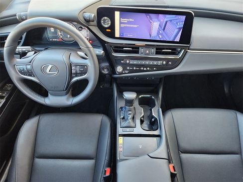 Used 2023 Lexus ES 250 w/ Premium Package image 27