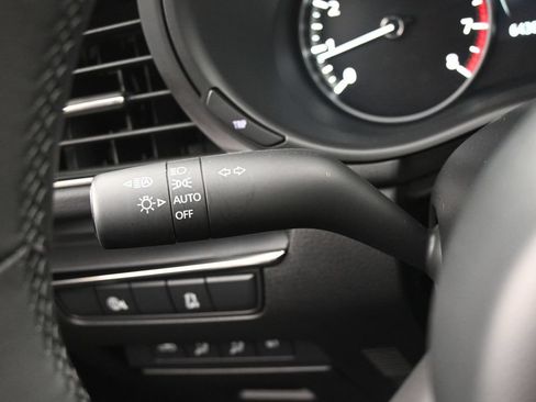 Used 2025 MAZDA MAZDA3 s FWD image 17