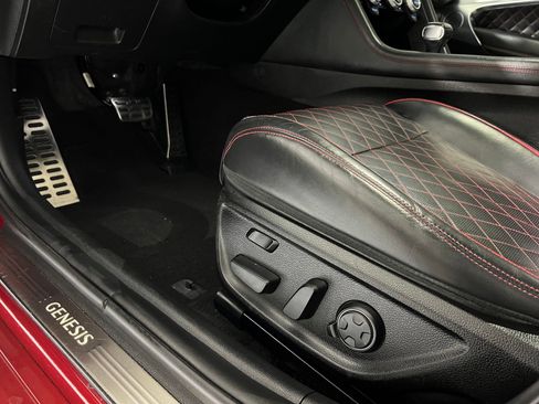 Used 2020 Genesis G70 3.3T w/ Sport Package image 13