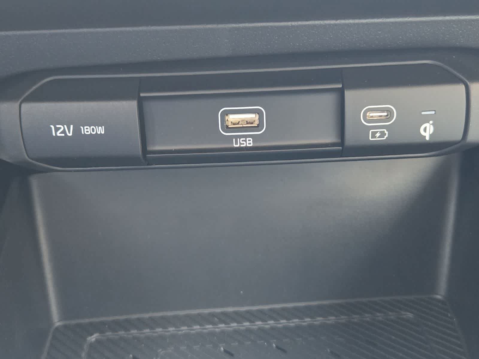 New 2026 Kia Niro SX Touring FWD image 33