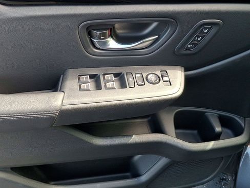 Used 2025 Honda Pilot Touring image 10