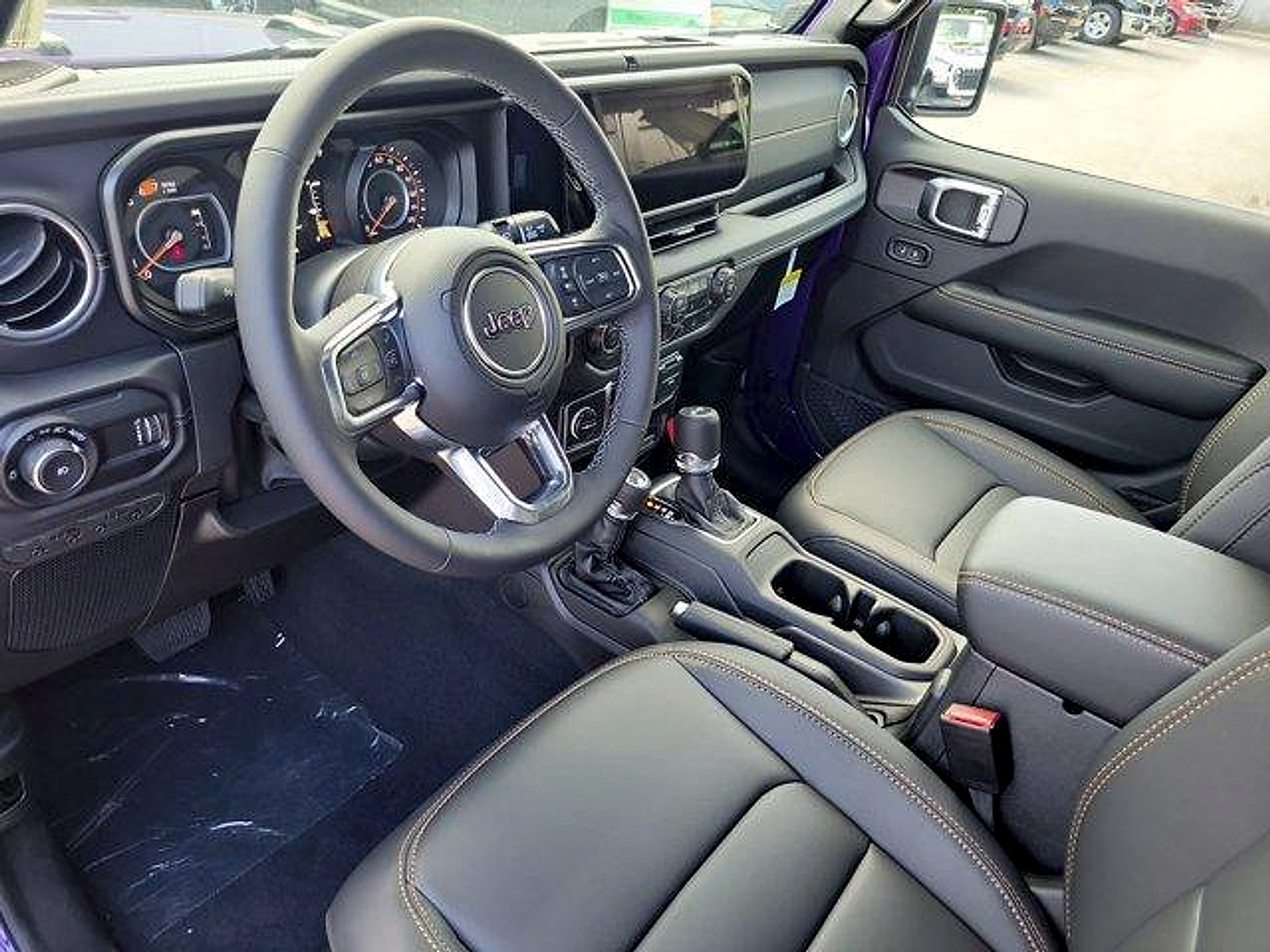 New 2026 Jeep Wrangler Unlimited Sahara AWD/4WD image 6