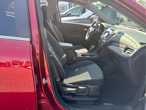 Certified 2024 Chevrolet Equinox LT FWD image 22