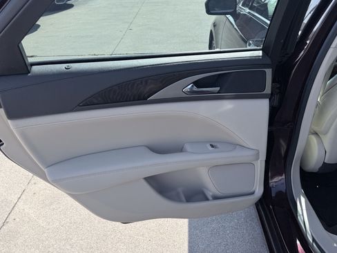 Used 2017 Lincoln MKZ Reserve FWD image 21