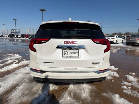 Used 2021 GMC Terrain Denali w/ Denali Premium Package image 13