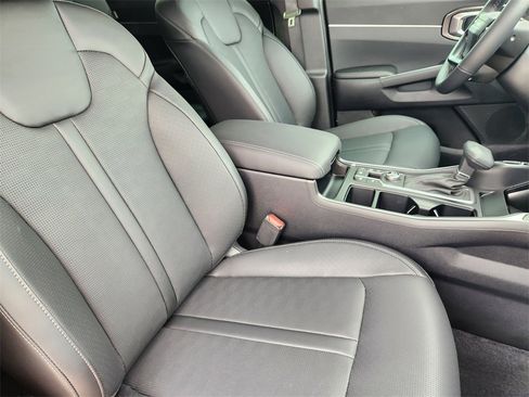 New 2026 Kia Sorento S image 10