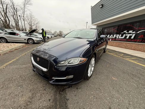 Used 2016 Jaguar XJ R-Sport image 1