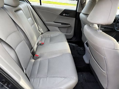 Used 2016 Honda Accord EX-L image 16