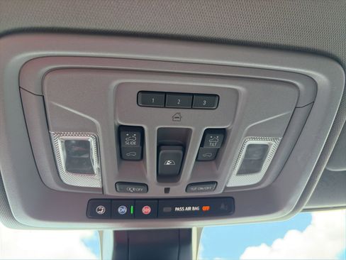 Used 2021 GMC Sierra 1500 Denali AWD/4WD image 21