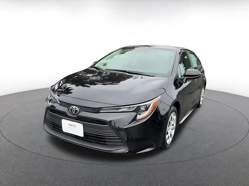 Used 2025 Toyota Corolla LE image 7