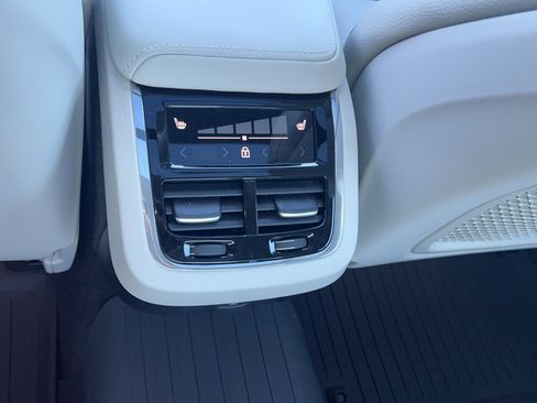 Used 2024 Volvo S60 B5 Ultimate w/ Climate Package image 14