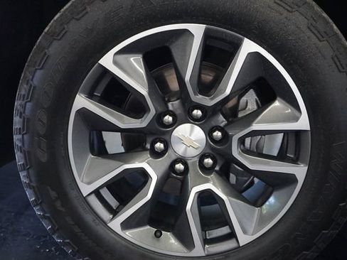 Used 2021 Chevrolet Tahoe LT AWD/4WD image 4