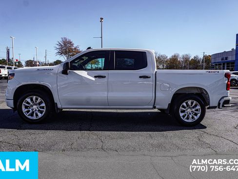 Used 2024 Chevrolet Silverado 1500 Custom image 10