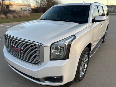 Used 2015 GMC Yukon XL Denali w/ Open Road Package image 2