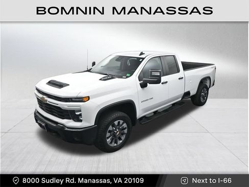 Used 2024 Chevrolet Silverado 2500 Custom w/ Custom Convenience Package image 18