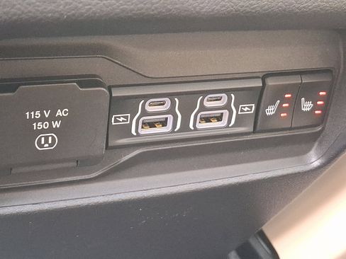 New 2025 Jeep Grand Cherokee Limited w/ Luxury Tech Group II image 7