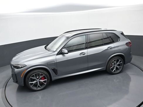 New 2026 BMW X5 xDrive50e w/ M Sport Package AWD/4WD image 33