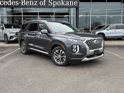 Used 2020 Hyundai Palisade SEL image 2