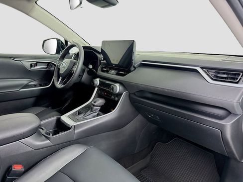 Used 2023 Toyota RAV4 XLE Premium AWD/4WD image 27