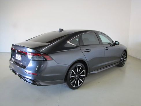 Certified 2025 Honda Accord Touring image 25