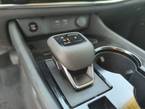 Certified 2025 Nissan Rogue S FWD image 39