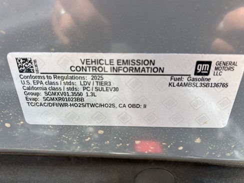 Used 2025 Buick Encore GX Preferred FWD image 36