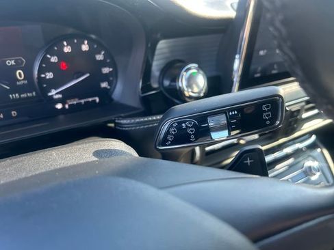 Used 2021 Lincoln Corsair AWD image 17