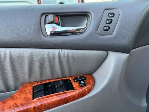 Used 2009 Toyota Sienna XLE image 18