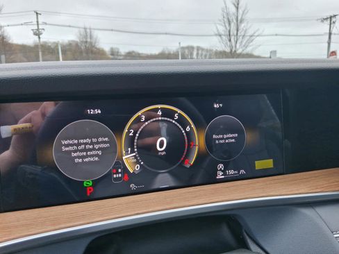 New 2026 Volkswagen Tiguan SEL R-Line AWD/4WD image 17