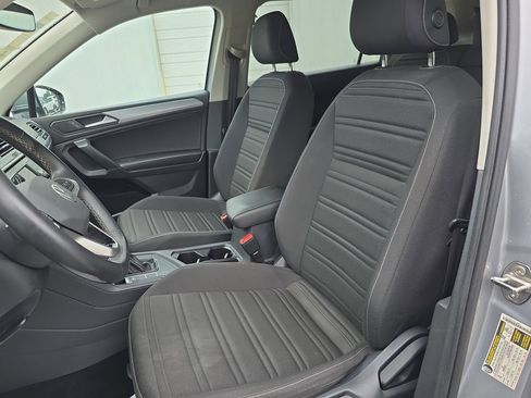 Used 2022 Volkswagen Tiguan S FWD image 12