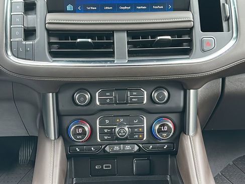 Used 2023 Chevrolet Tahoe Z71 image 19