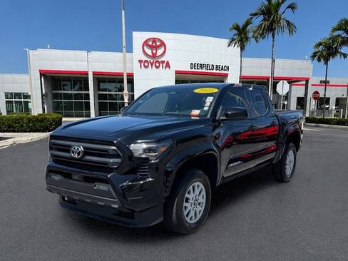Used 2025 Toyota Tacoma SR5 AWD/4WD image 3