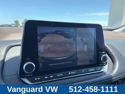 Used 2021 Nissan Rogue SV FWD image 15