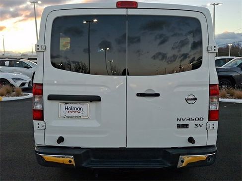 Used 2015 Nissan NV 3500 SV w/ Technology Package image 6