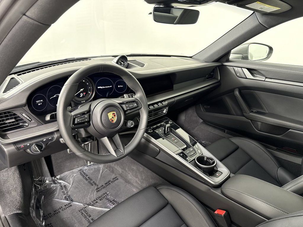 Certified 2024 Porsche 911 Carrera 4 AWD/4WD image 4