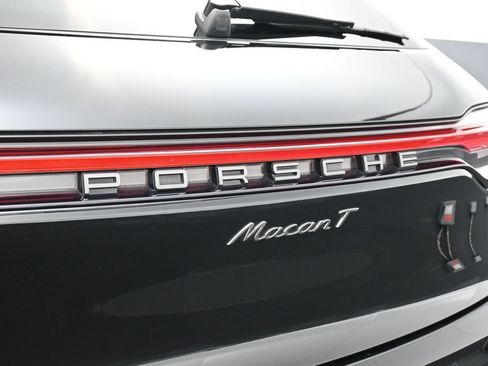 Certified 2023 Porsche Macan Turbo AWD/4WD image 14