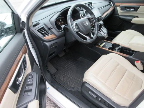 Used 2020 Honda CR-V Touring image 12
