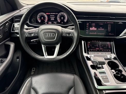 Used 2023 Audi Q8 Premium Plus AWD/4WD image 17
