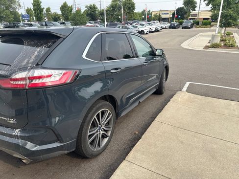 Used 2019 Ford Edge Titanium w/ Equipment Group 301A AWD/4WD image 5