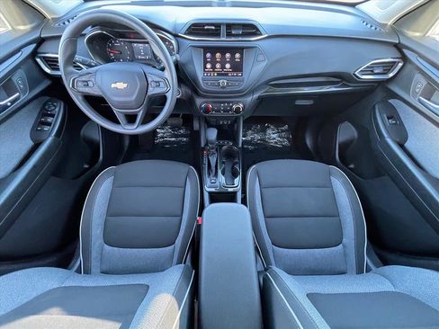 Used 2023 Chevrolet TrailBlazer LT AWD/4WD image 10