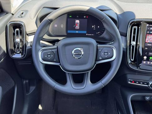 Certified 2026 Volvo XC40 B5 Plus w/ Protection Package Premier AWD/4WD image 15