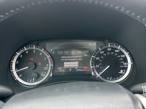 Used 2024 Toyota Highlander LE image 26