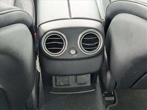Used 2022 Mercedes-Benz E 450 4MATIC Sedan image 17