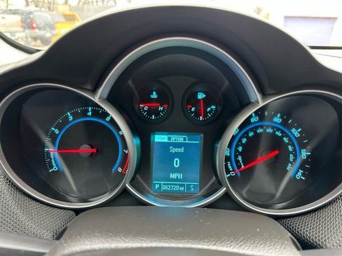 Used 2014 Chevrolet Cruze LT image 14